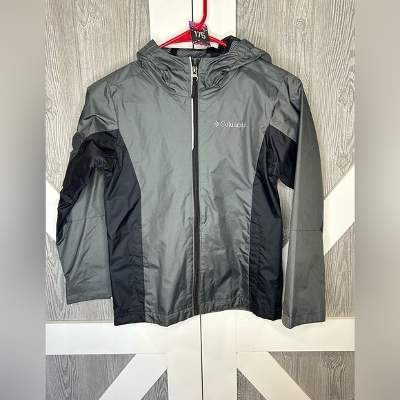 Columbia Other - 175. Columbia Black & Gray Boys Windbreaker size 8 (boy)